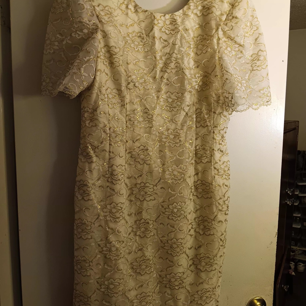 Leslie Fay Evenings Cream and Gold Floral Mini Dress